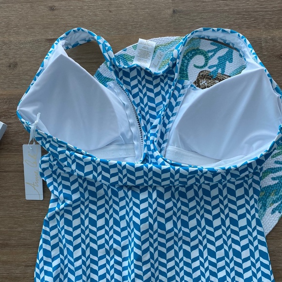 NWT Anne Cole Women's Ripple Geo Scoop Neck Zip Front Racerback Sz 10 One Piece - Picture 8 of 13